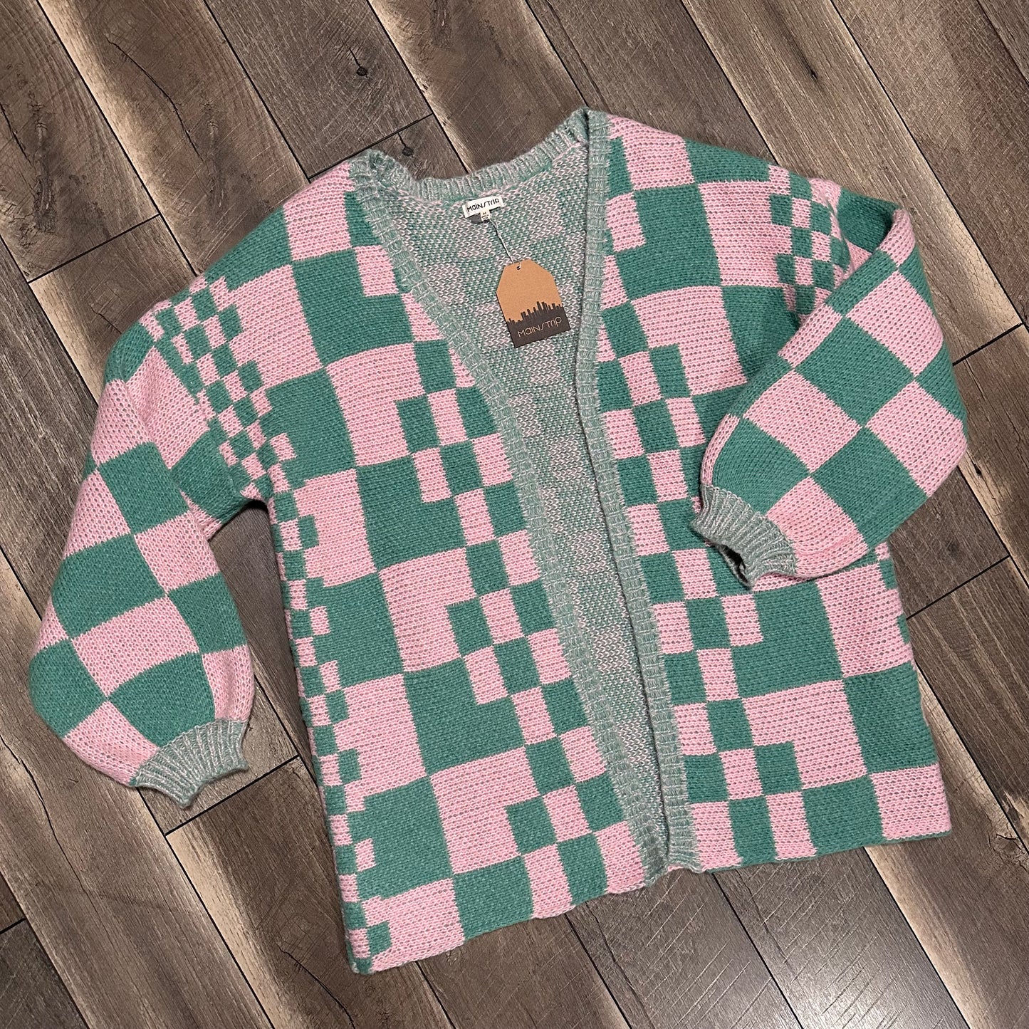 NWT💖 Main Strip Oversized Chunky Knit Cardigan