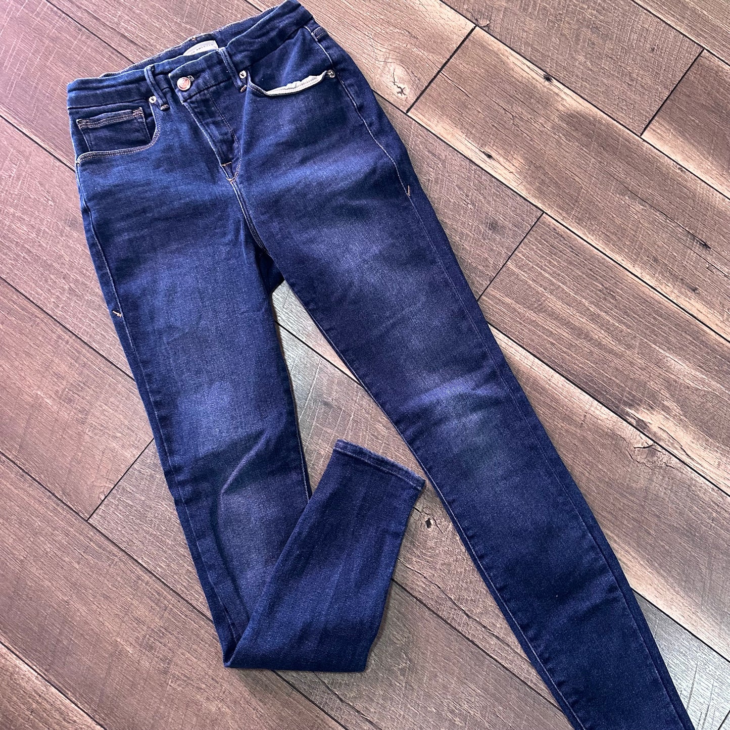 Good American Crossover Waist Skinny Jeans