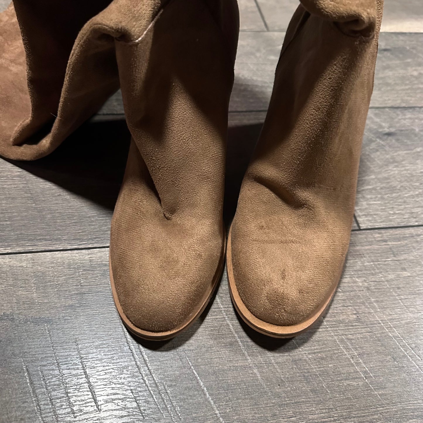 Mi.iM Knee High Sueded Boots