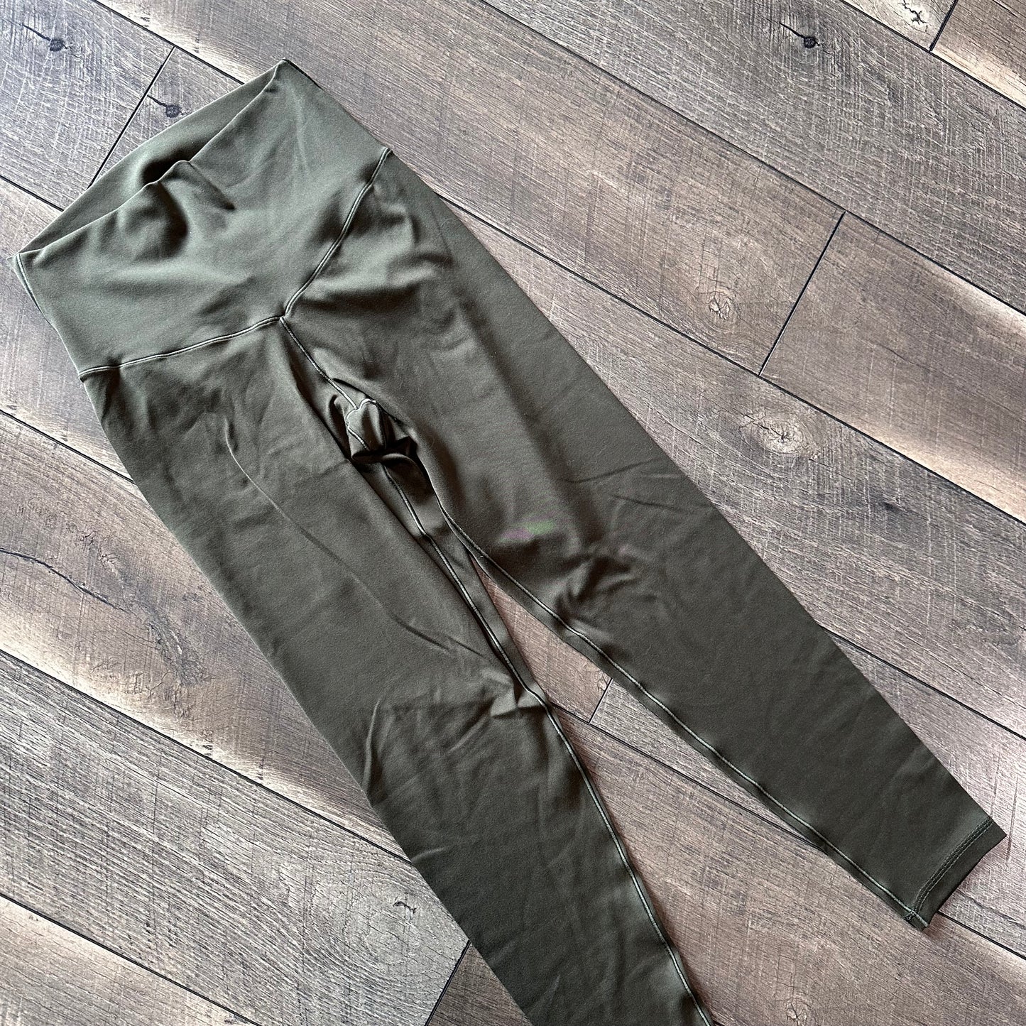 Aerie Offline Real Me Olive 7/8 Leggings