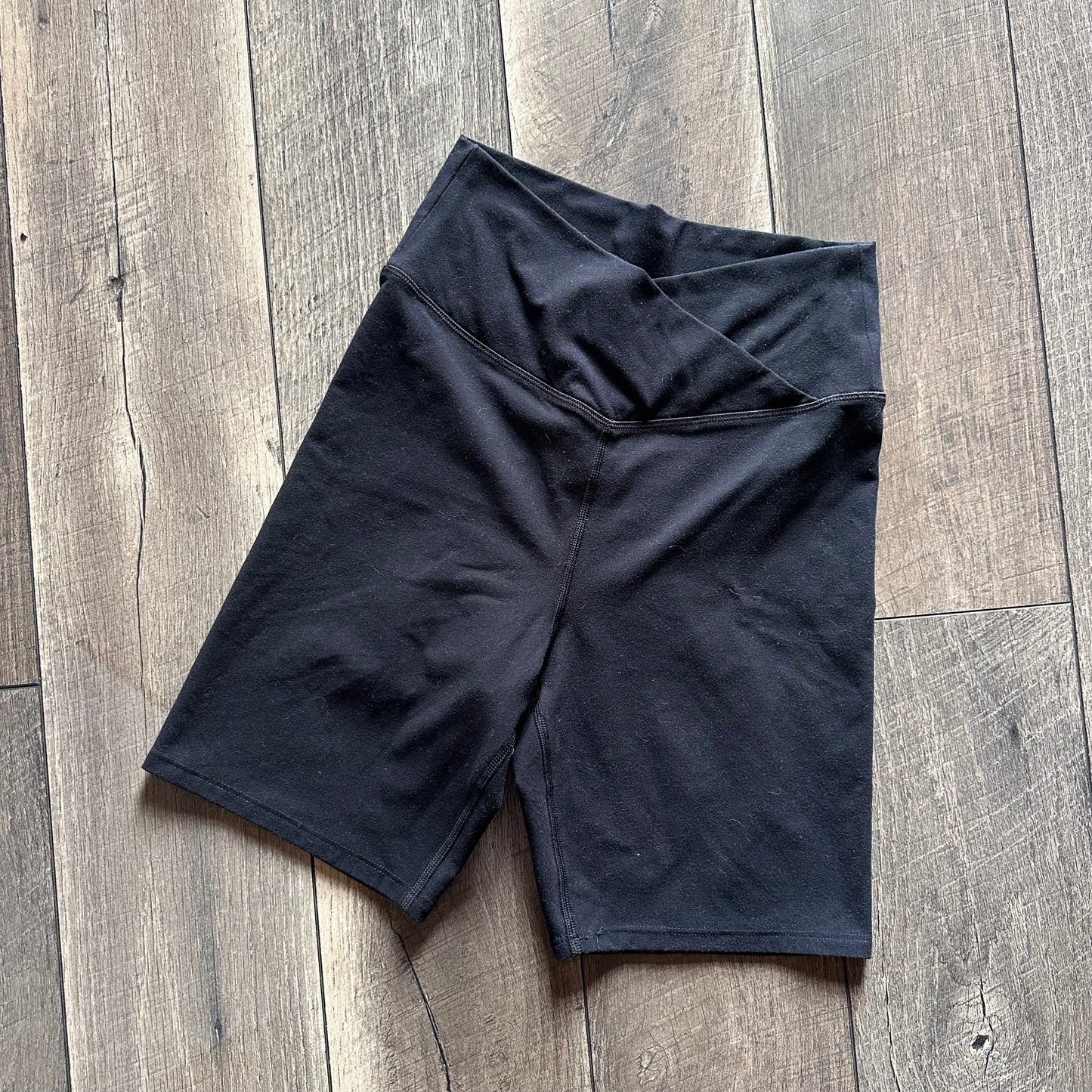 Abercrombie & Fitch Crossover Waist Biker Shorts