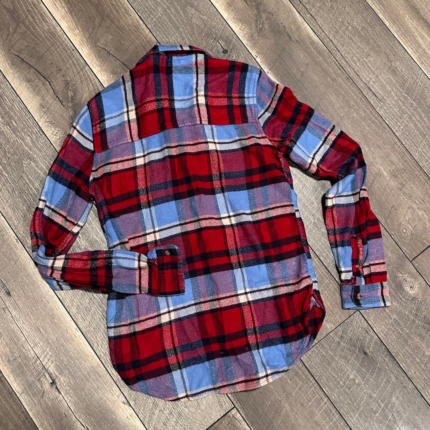 American Eagle Plaid Super Soft Button Down
