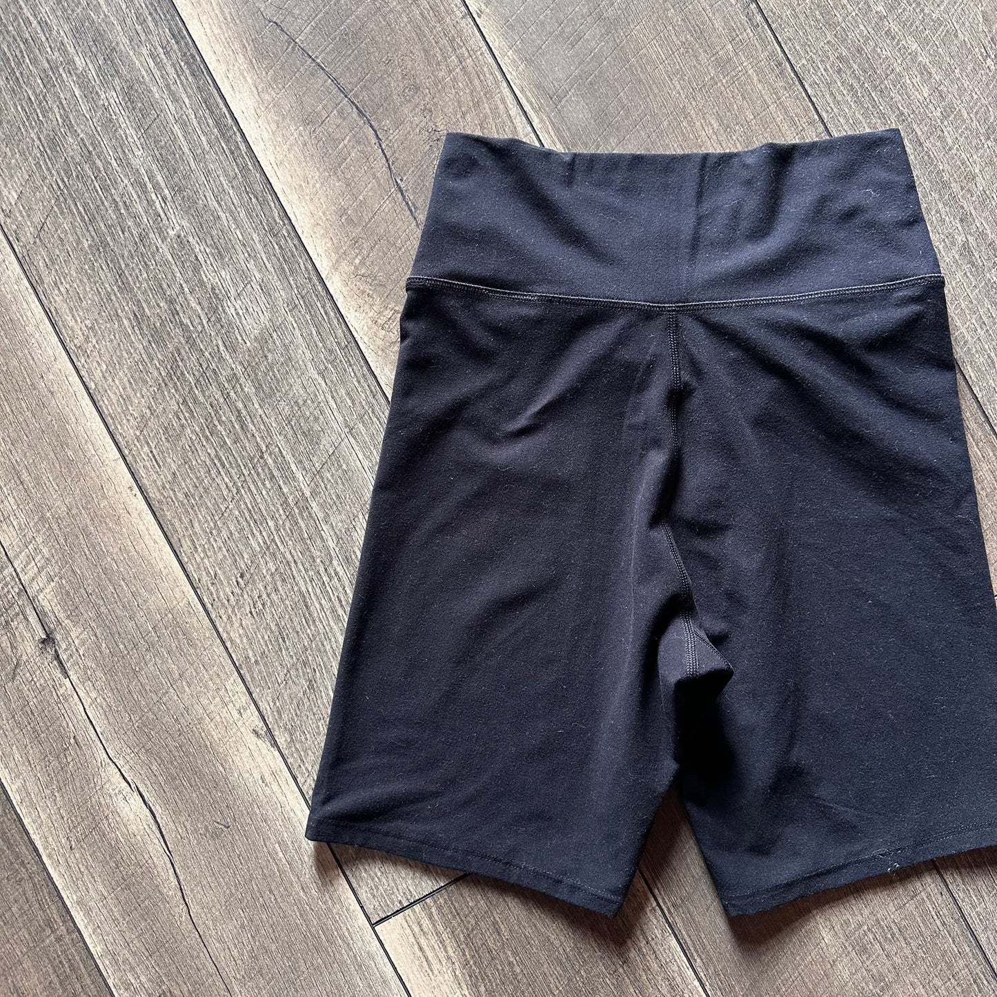 Abercrombie & Fitch Crossover Waist Biker Shorts