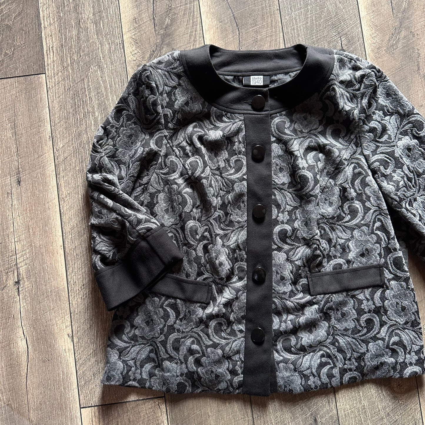 Studio 1940 Button Down