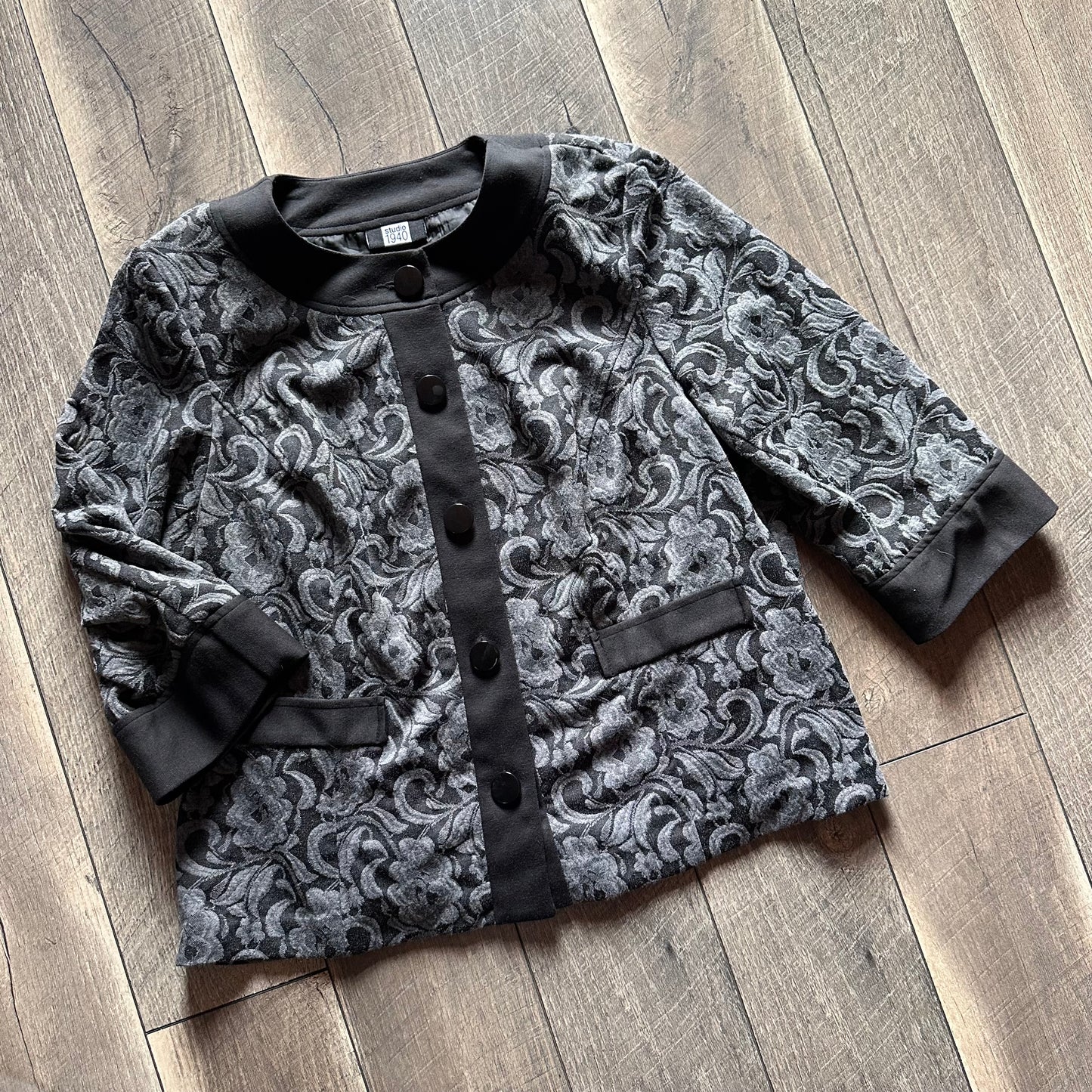 Studio 1940 Button Down