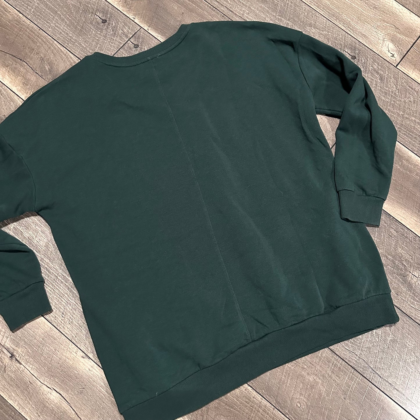 31:25 Boutique Pine Green Pullover