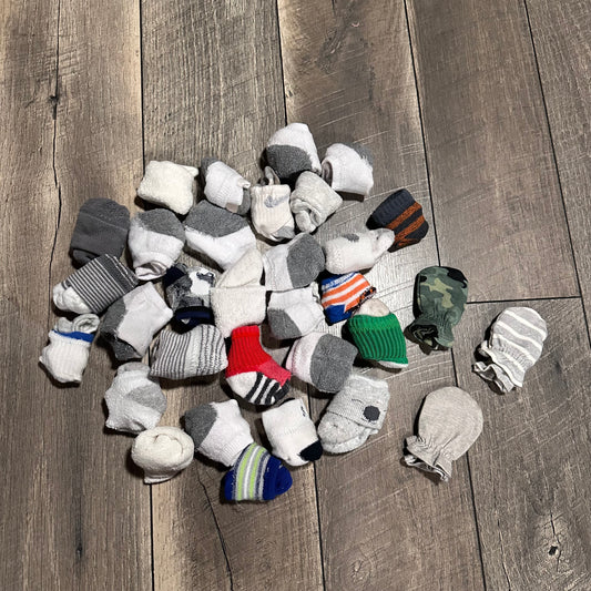 Socks & Mitts Lots