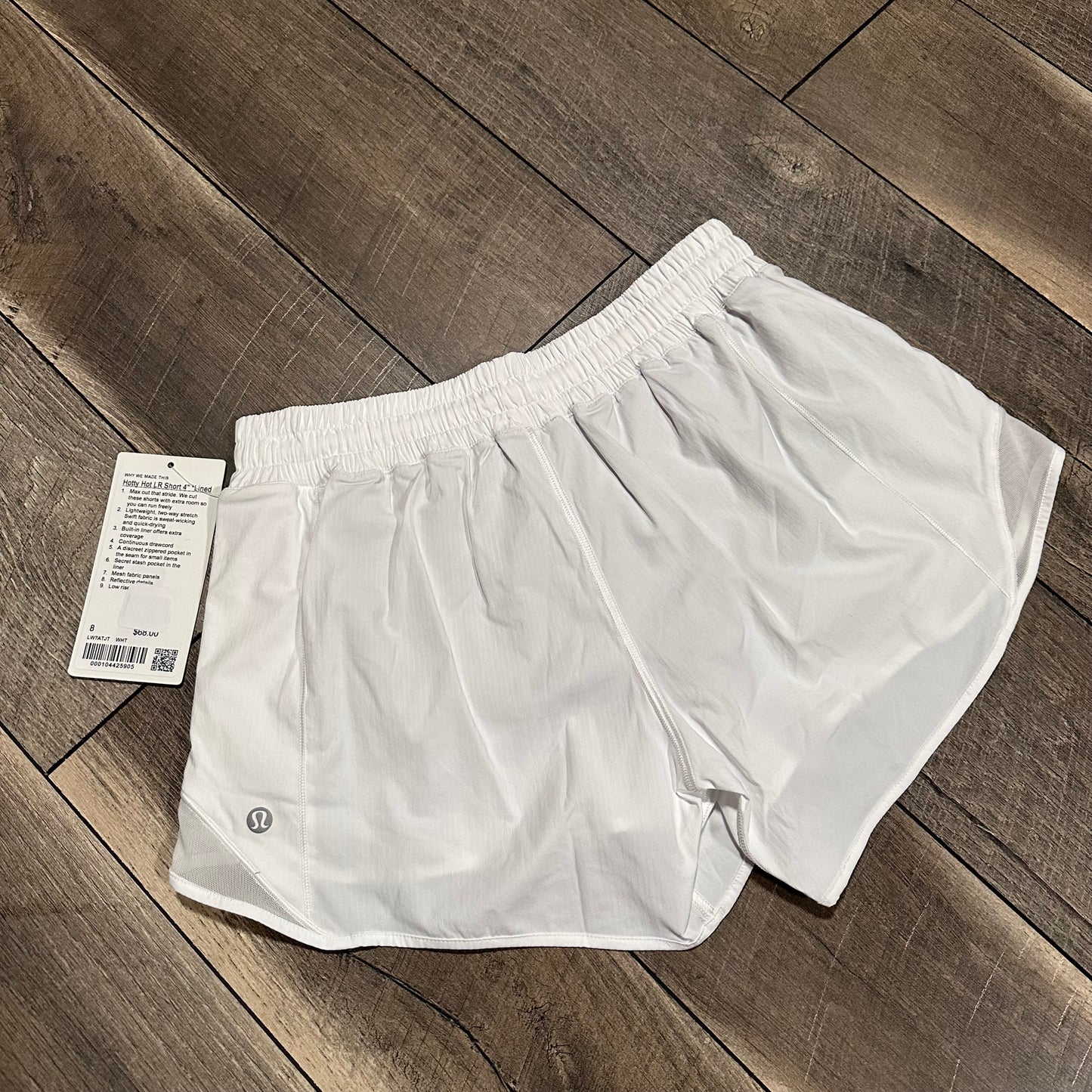 Lululemon Hotty Hot Short II *Long 4"
White (new with tags)