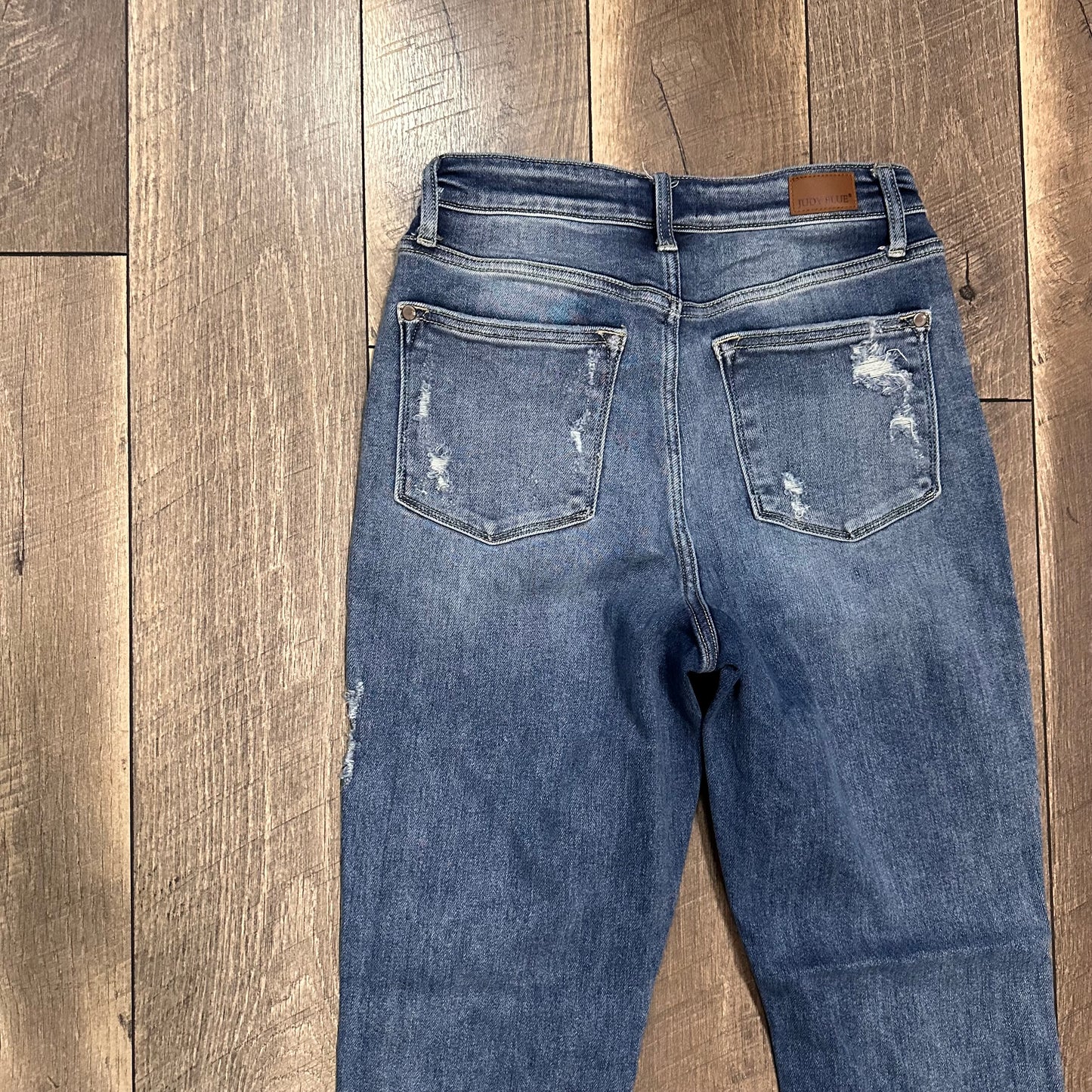 Judy Blue Straight Fit Distressed Jeans