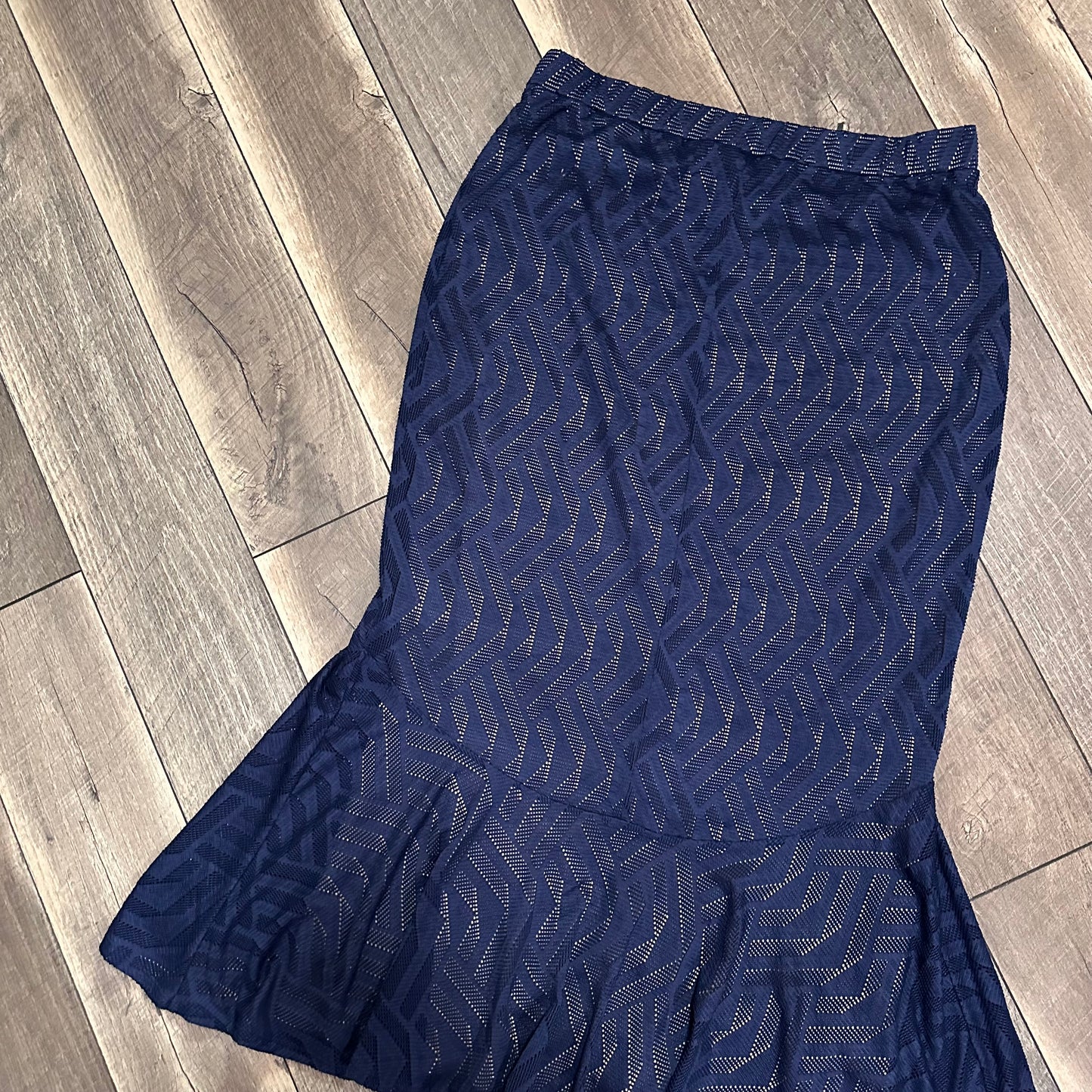 Cato Mermaid Lined Lace Skirt