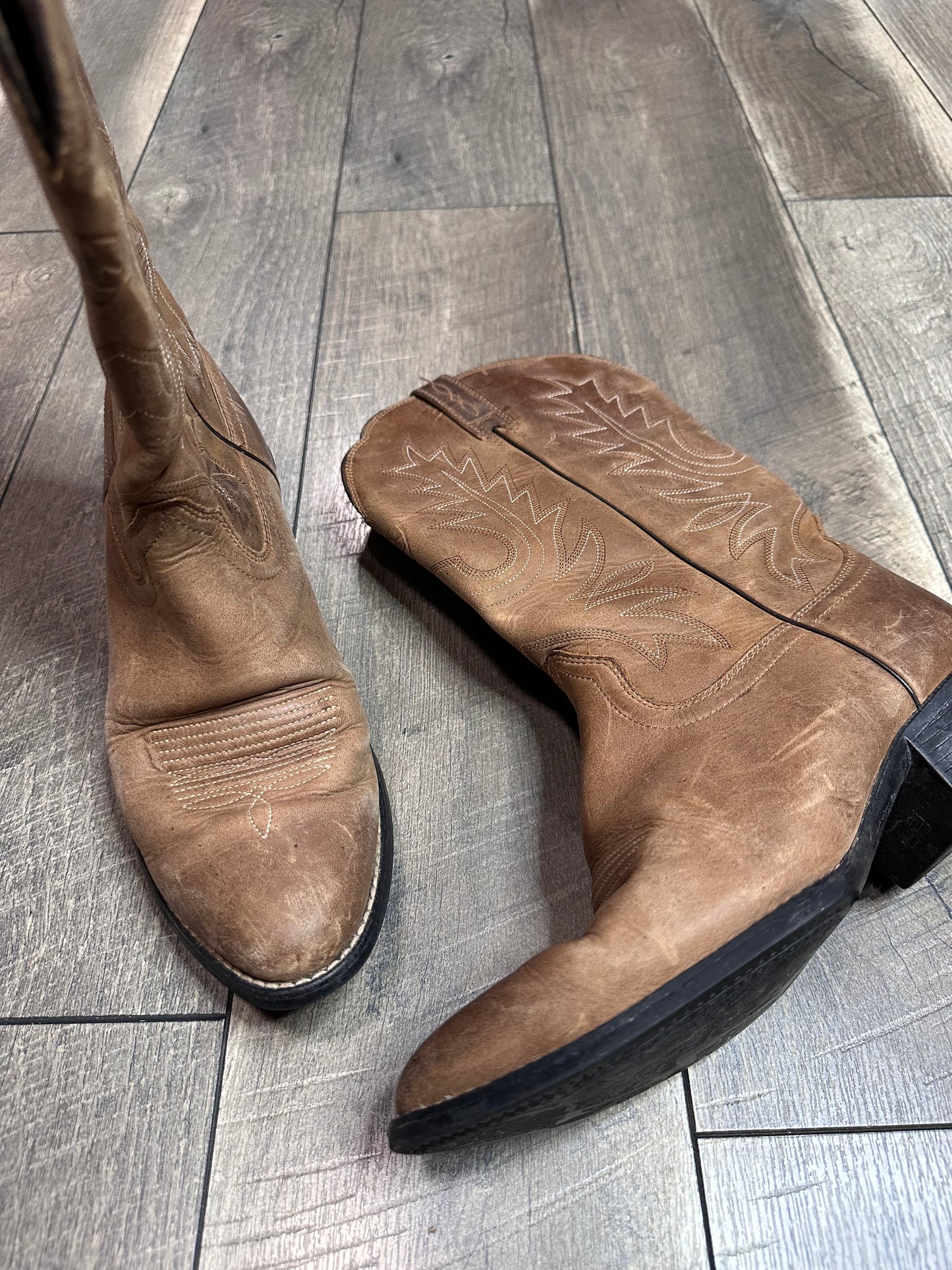 Ariat Heritage Western Boots