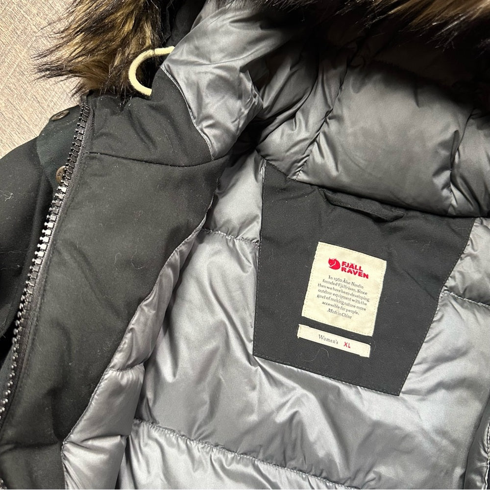 Fjallraven Black Singi Down Hooded Jacket
