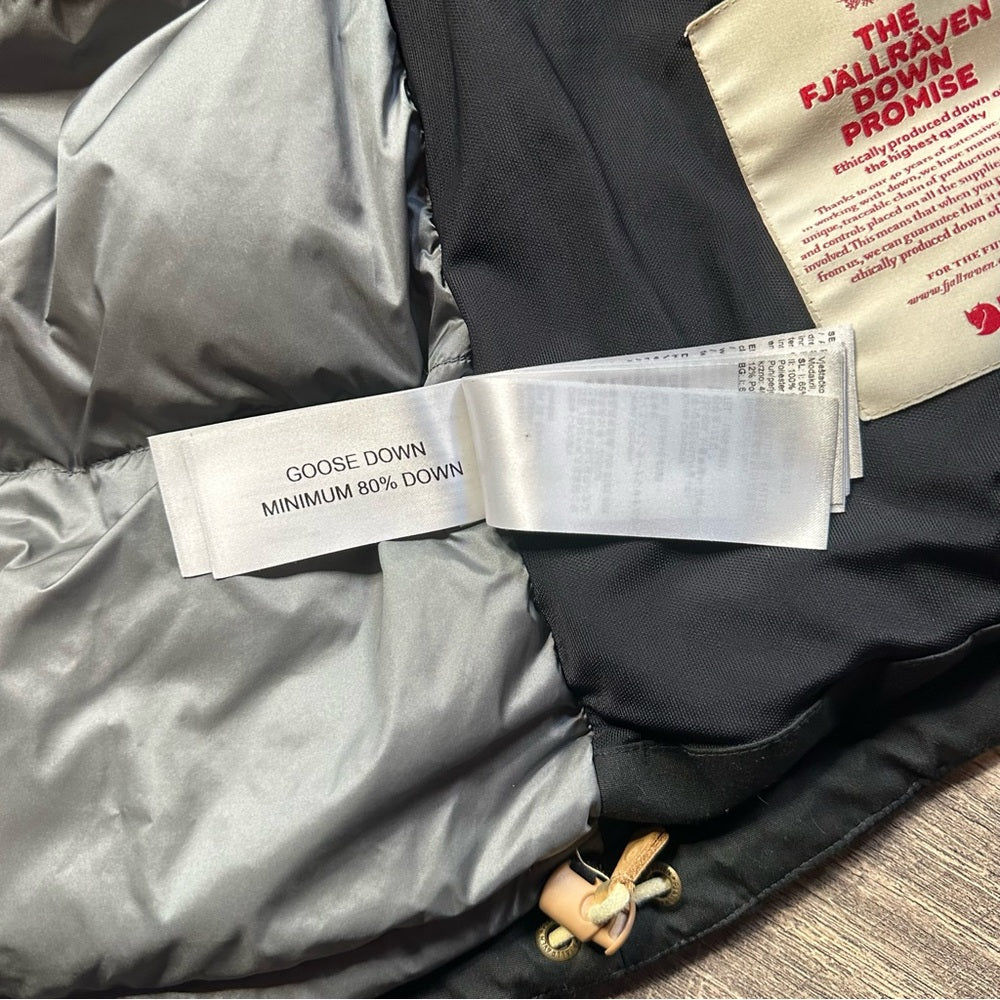 Fjallraven Black Singi Down Hooded Jacket