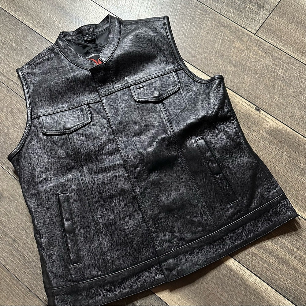 Daniel Smart Leather Riding Vest