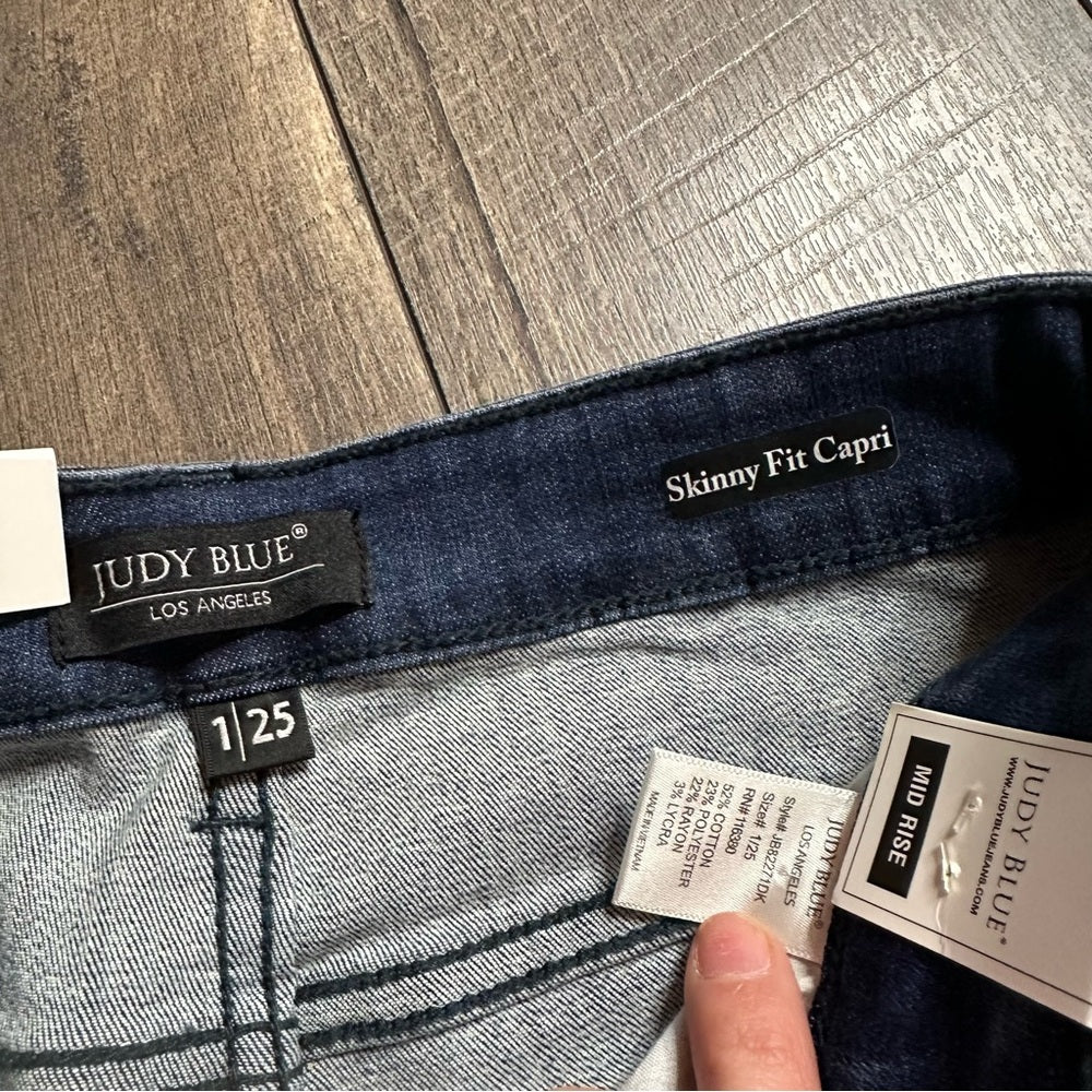 Judy Blue Skinny Fit Capri
