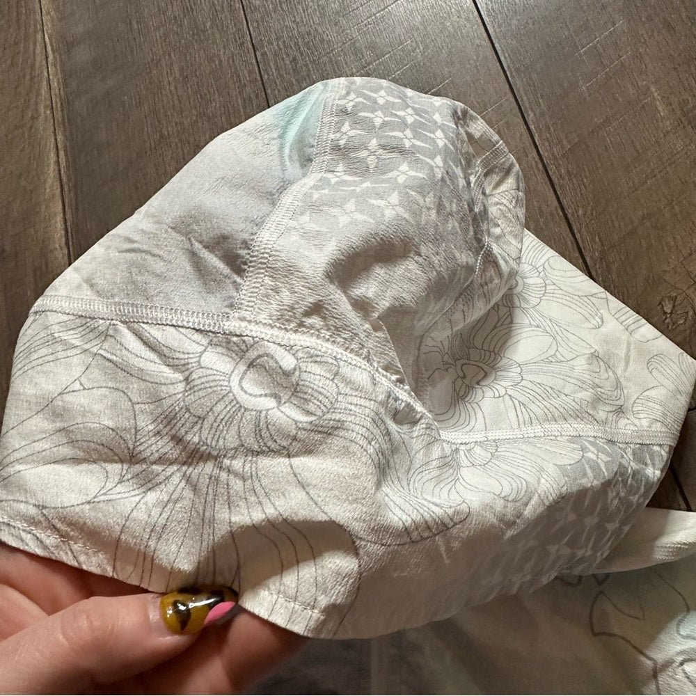 Lululemon Crop Abstract Flower Logo Running Jacket