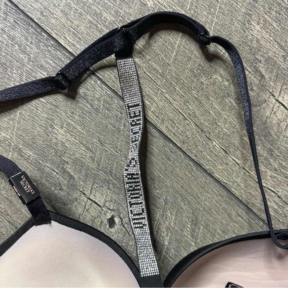 Victoria’s Secret Very Sexy Push Up Bra