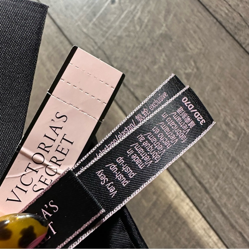 Victoria’s Secret Very Sexy Push Up Bra