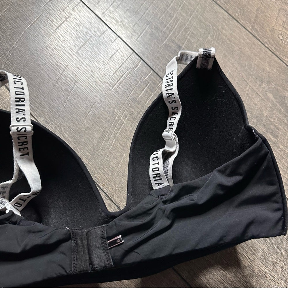 Victoria’s Secret T-Shirt Lightly Lined Wireless Bra