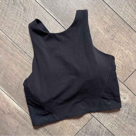 Athleta Concious Crop
