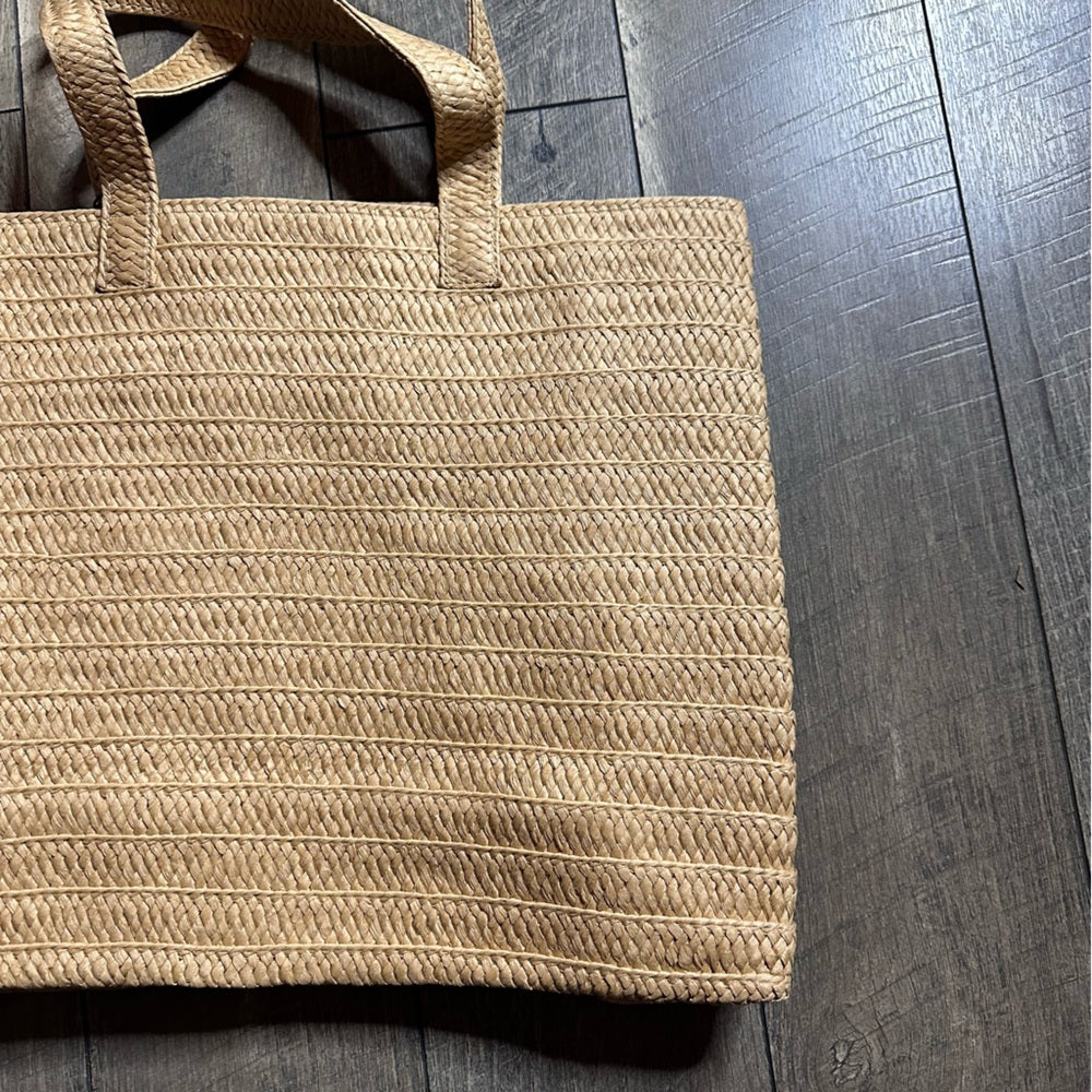 NWT🏝️ BTB Los Angeles Social Distancing Straw Tote Bag