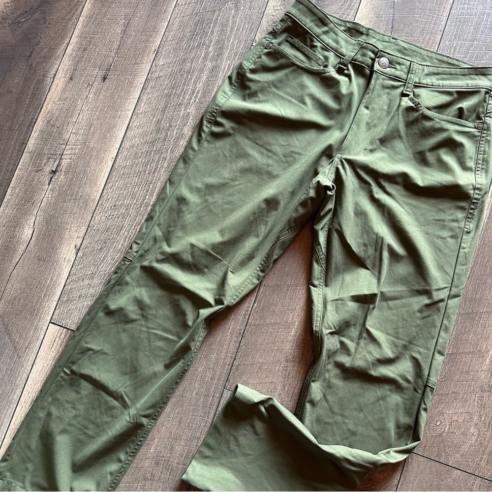 Swiss Tech Straight Leg Pants