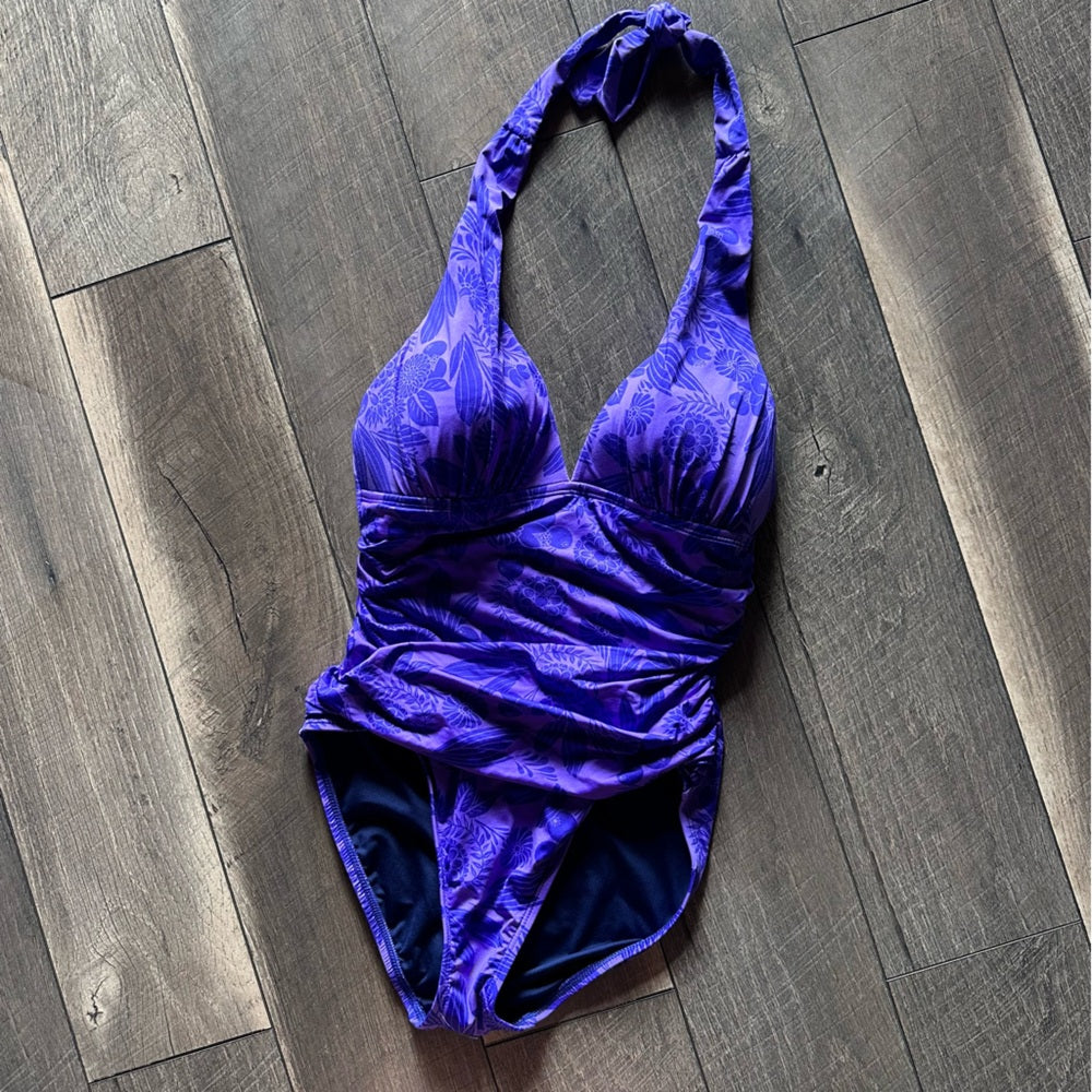 La Blanca One Piece Swimsuit