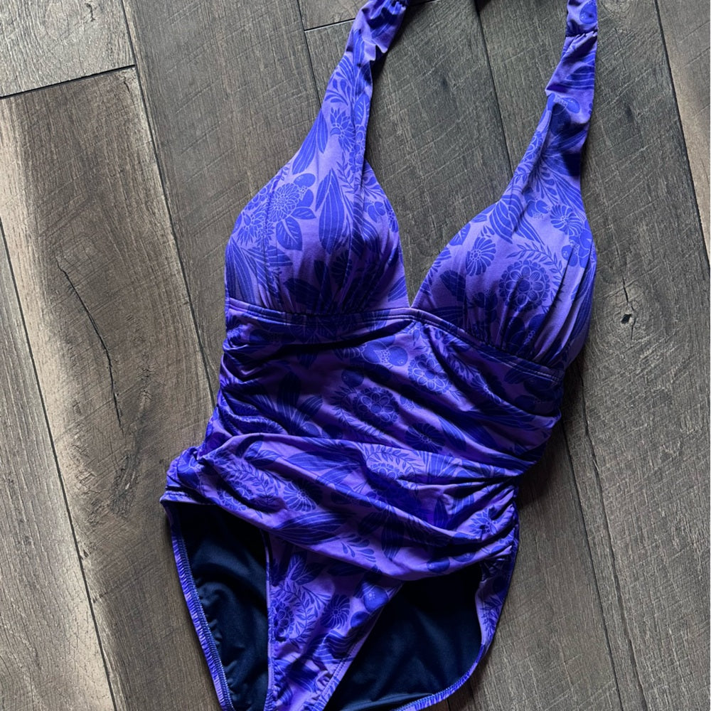 La Blanca One Piece Swimsuit