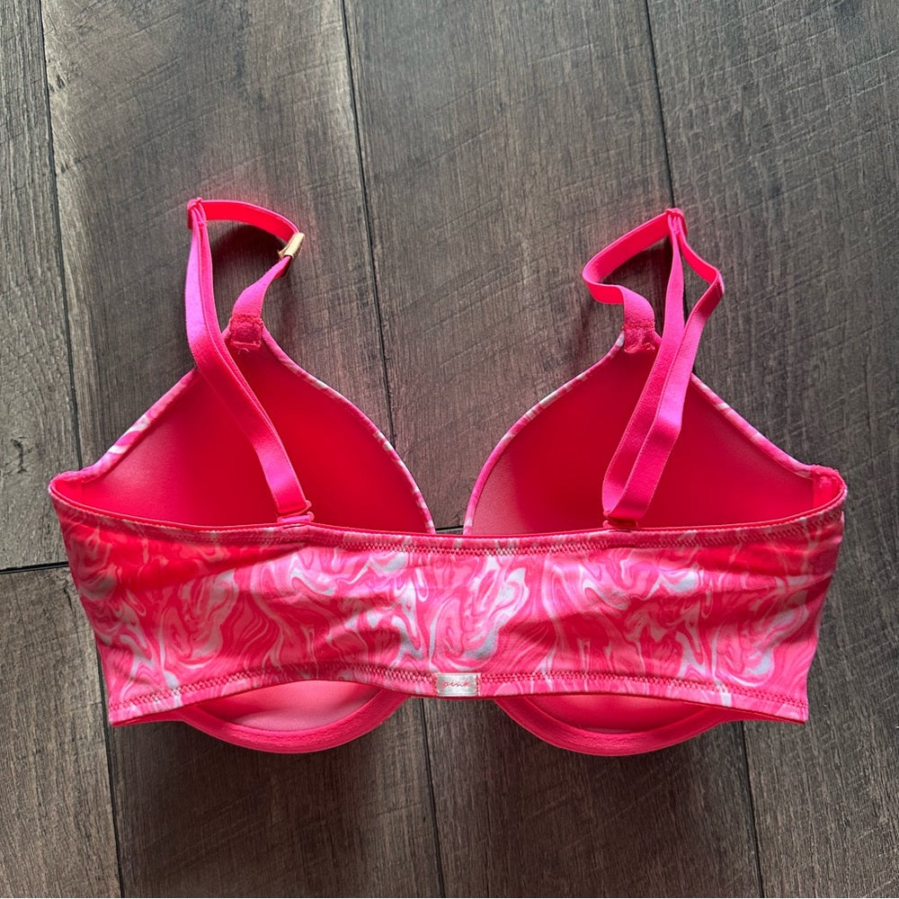 PINK Victoria’s Secret T-Shirt Bra