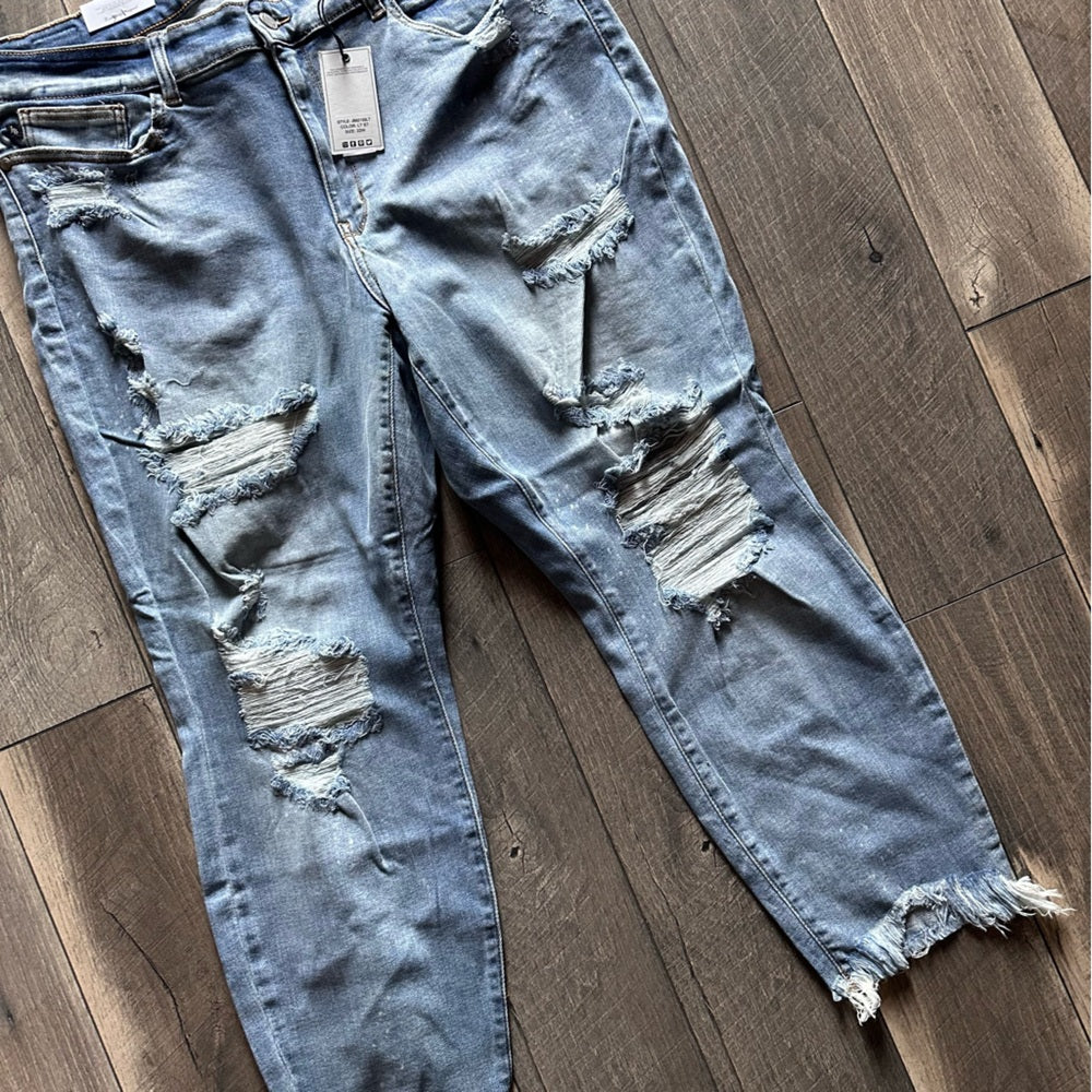 Judy Blue Plus Size Mid Rise Monroe Distressed Boyfriend Mom Jeans