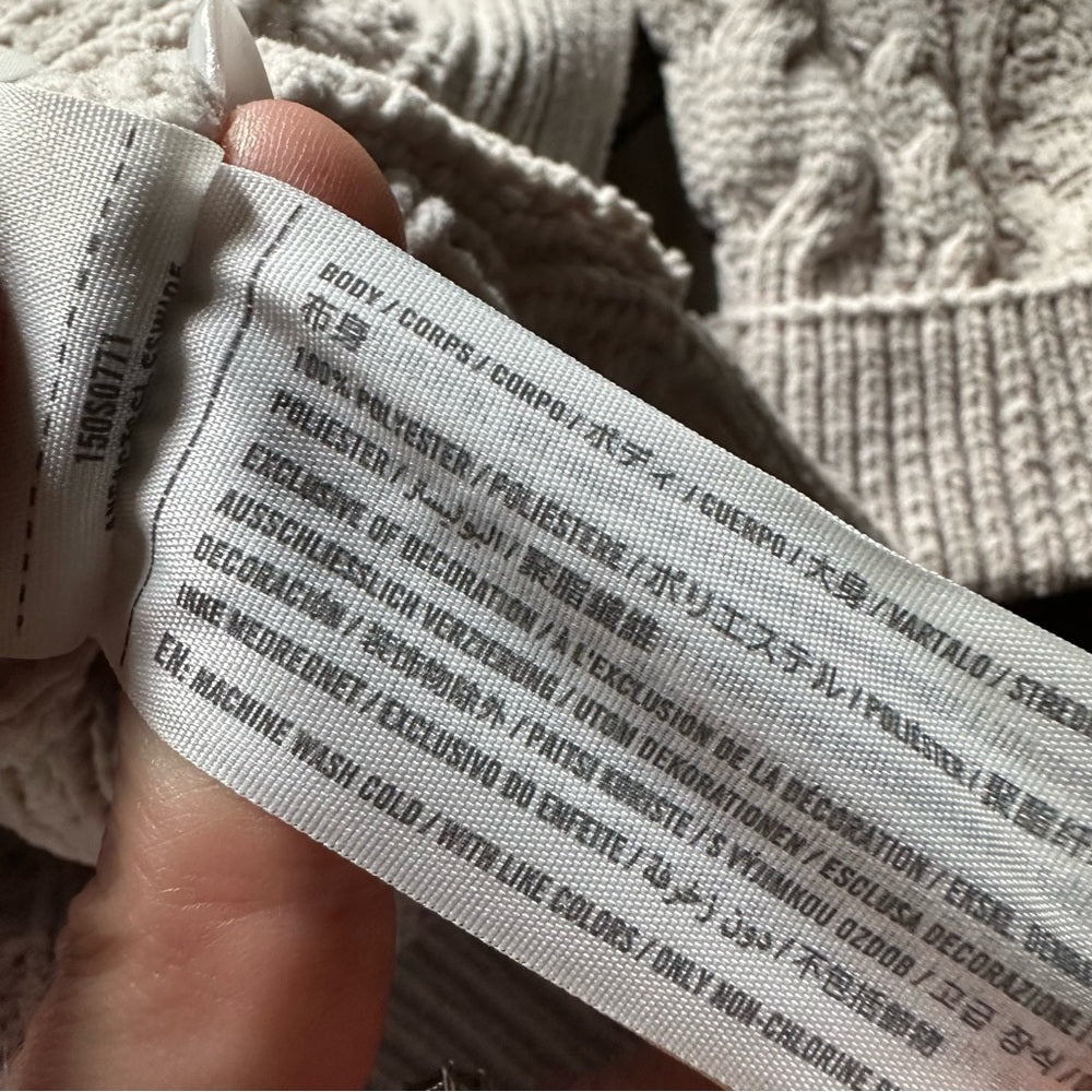 Abercrombie & Fitch Cozy Knit Button Down Sweater