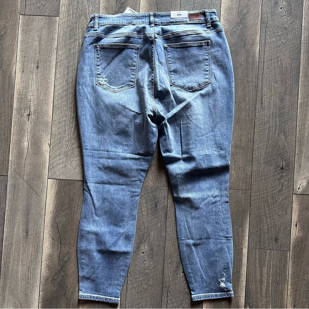 Judy Blue Distressed Skinny Fit Jeans