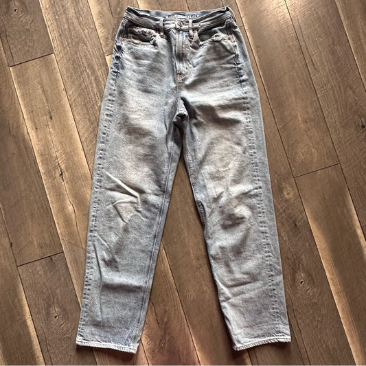 American Eagle Baggy Jeans