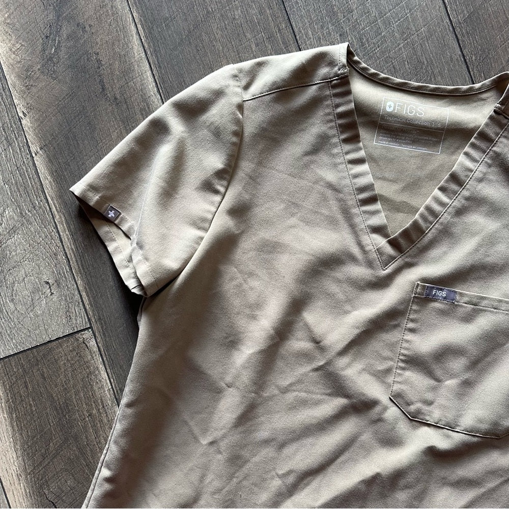 Figs Catarina One-Pocket Scrub Top
