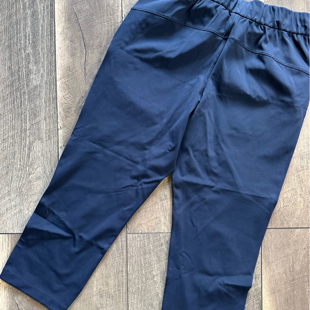 Lululemon On the Fly Crop *23"