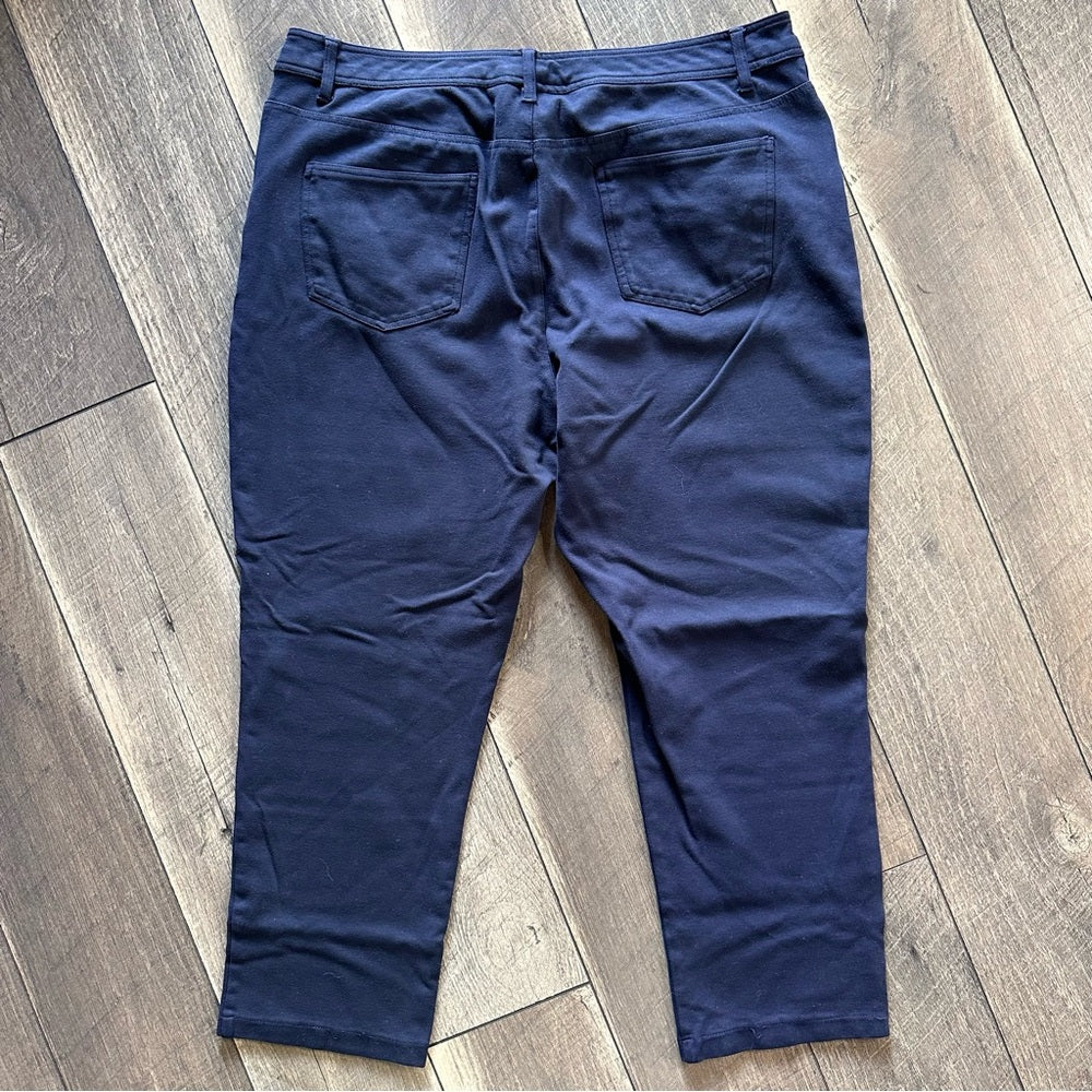 Christopher & Banks Signature Slimming Crop Pants