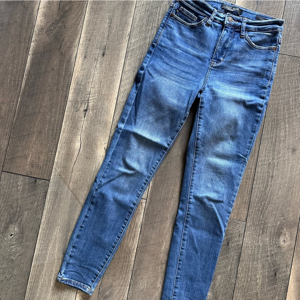 Judy Blue Skinny Fit Jeans