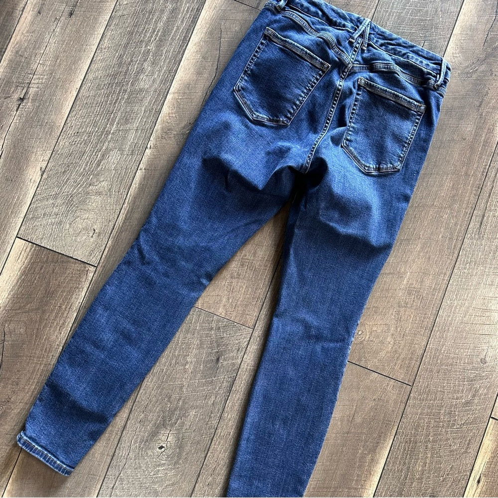 Good American Good Legs Skinny Jeans