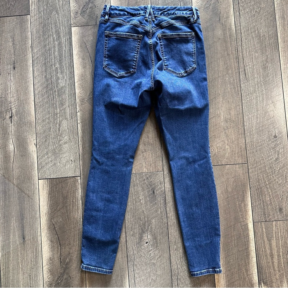 Good American Good Legs Skinny Jeans