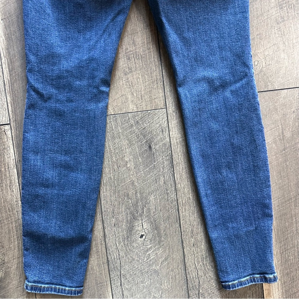 Good American Good Legs Skinny Jeans