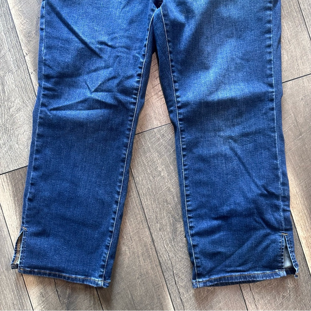 Judy Blue Hi Rise Crop Straight Leg Jeans