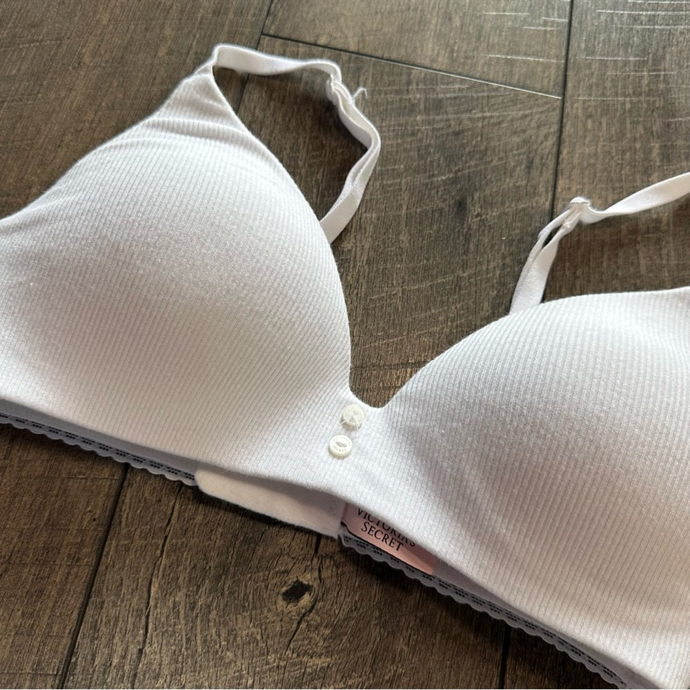 Victoria’s Secret T-Shirt Lined Bra