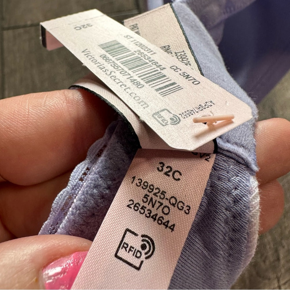 Victoria’s Secret T-Shirt Lined Bra