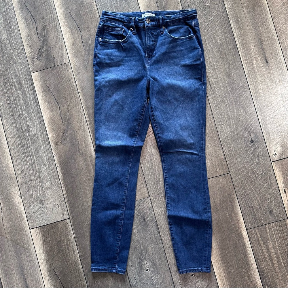 Good American Good Legs Skinny Jeans