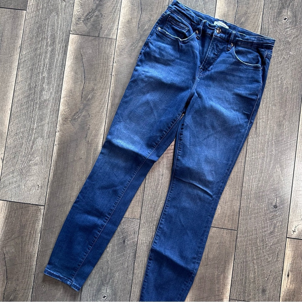 Good American Good Legs Skinny Jeans