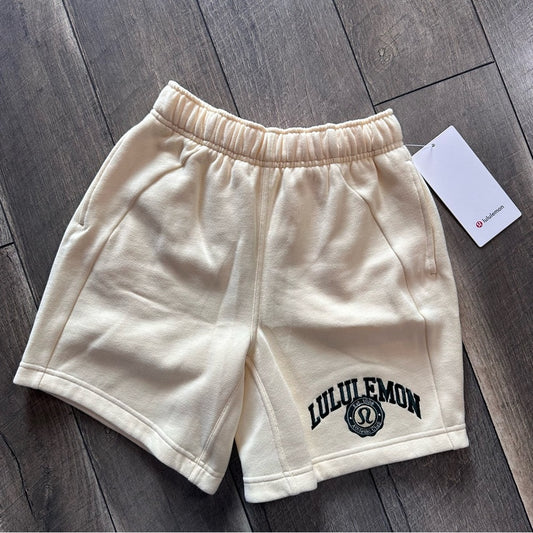 Lululemon Scuba Mid-Rise Oversized Short 7" *Graphic