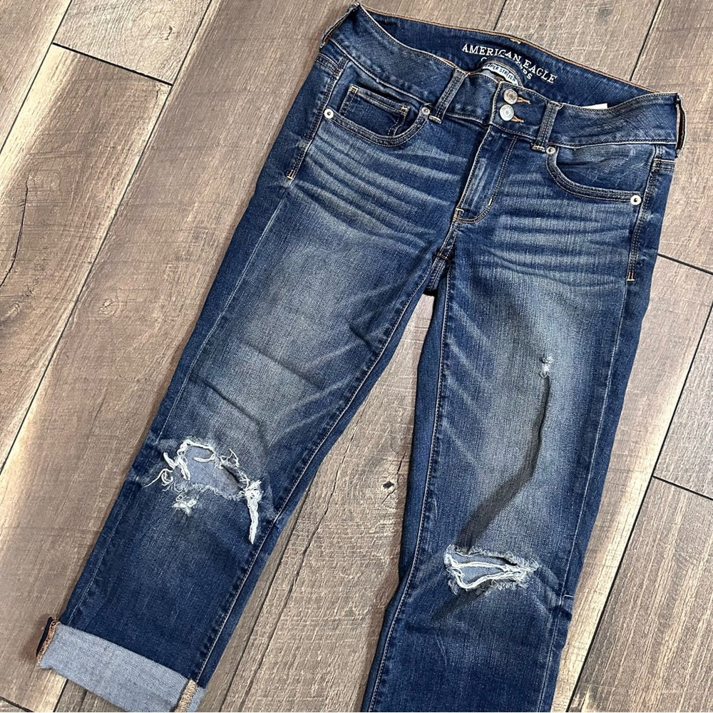 American Eagle Artist Crop