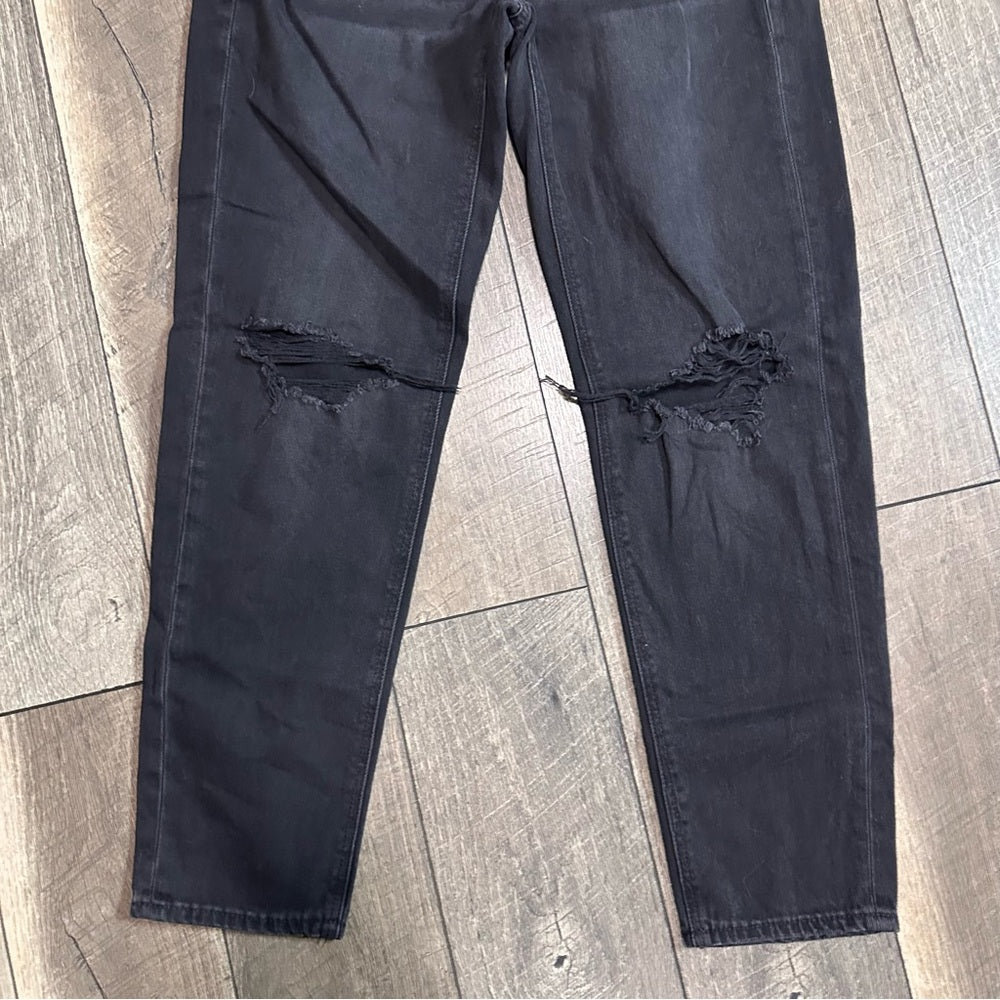 American Eagle Black Mom Straight Jeans