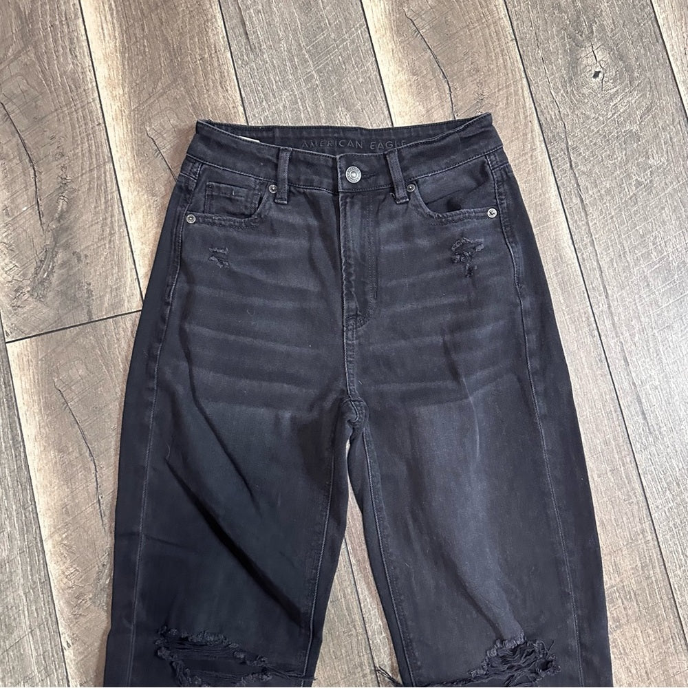 American Eagle Black Mom Straight Jeans