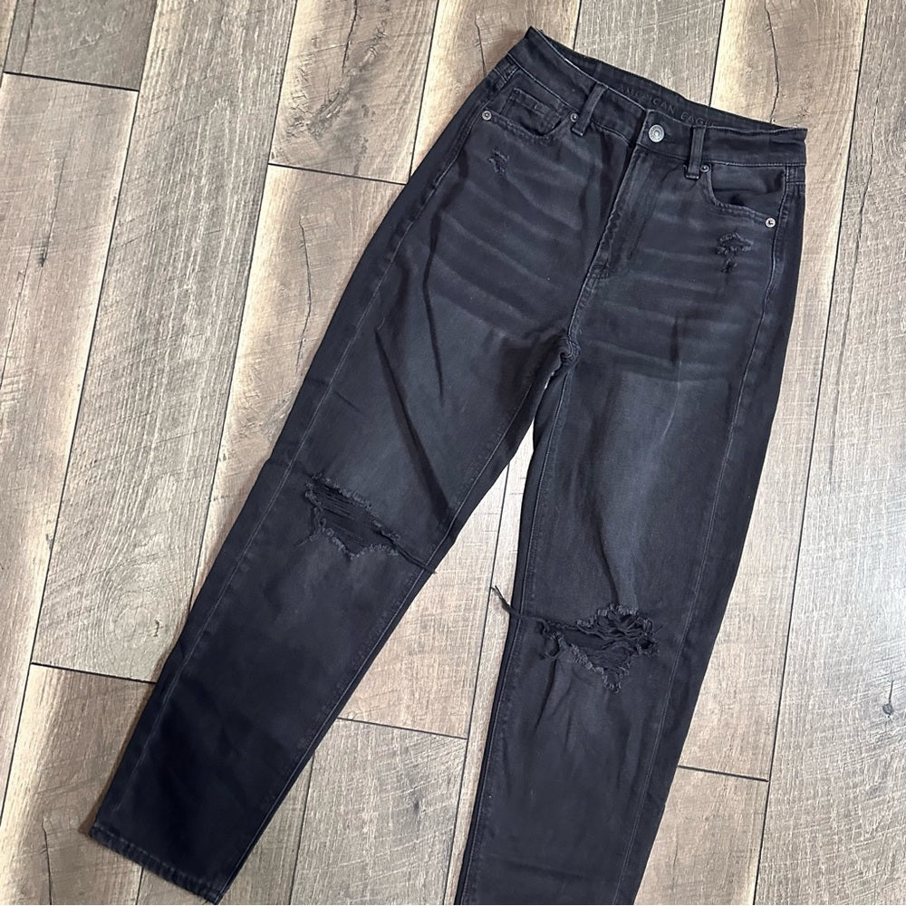 American Eagle Black Mom Straight Jeans